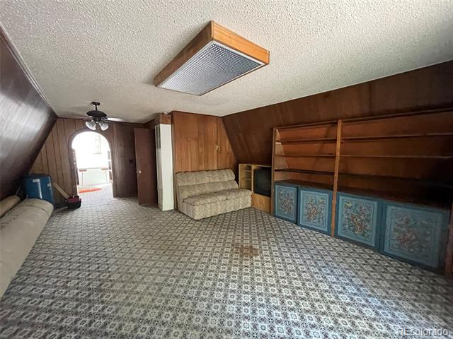 398 Deer Road