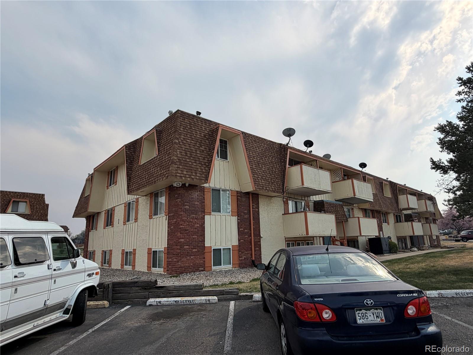 10211 Ura Lane Unit: 1-301
