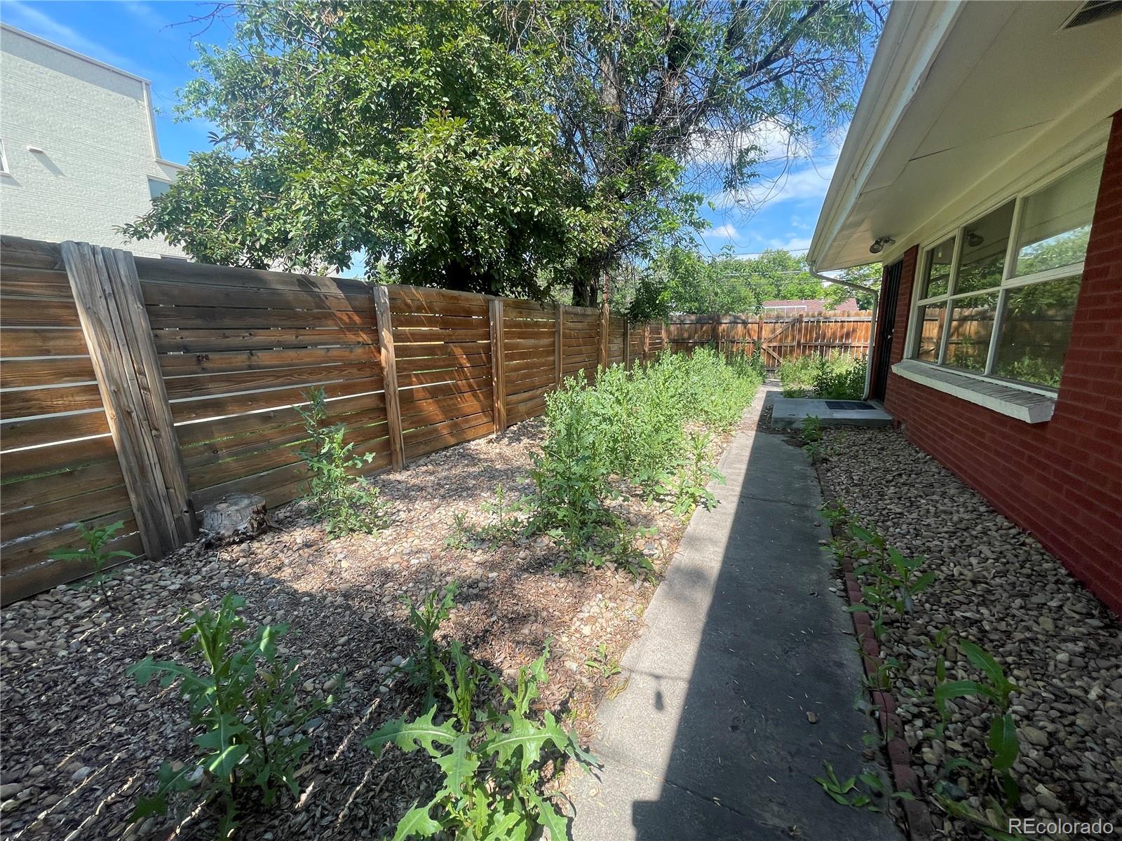1930 Dallas Street