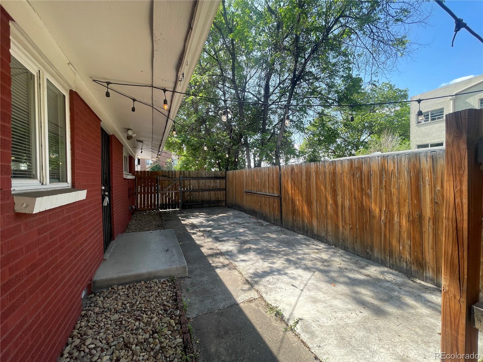 1930 Dallas Street