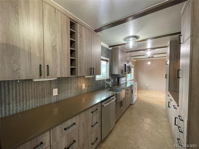1382 Flintwood Road