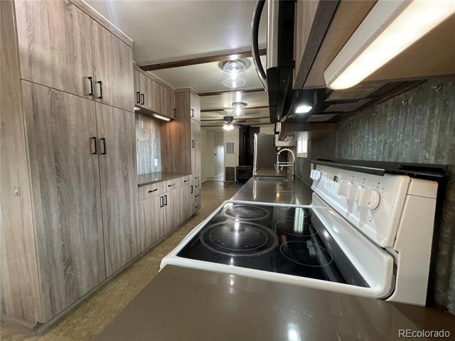 1382 Flintwood Road