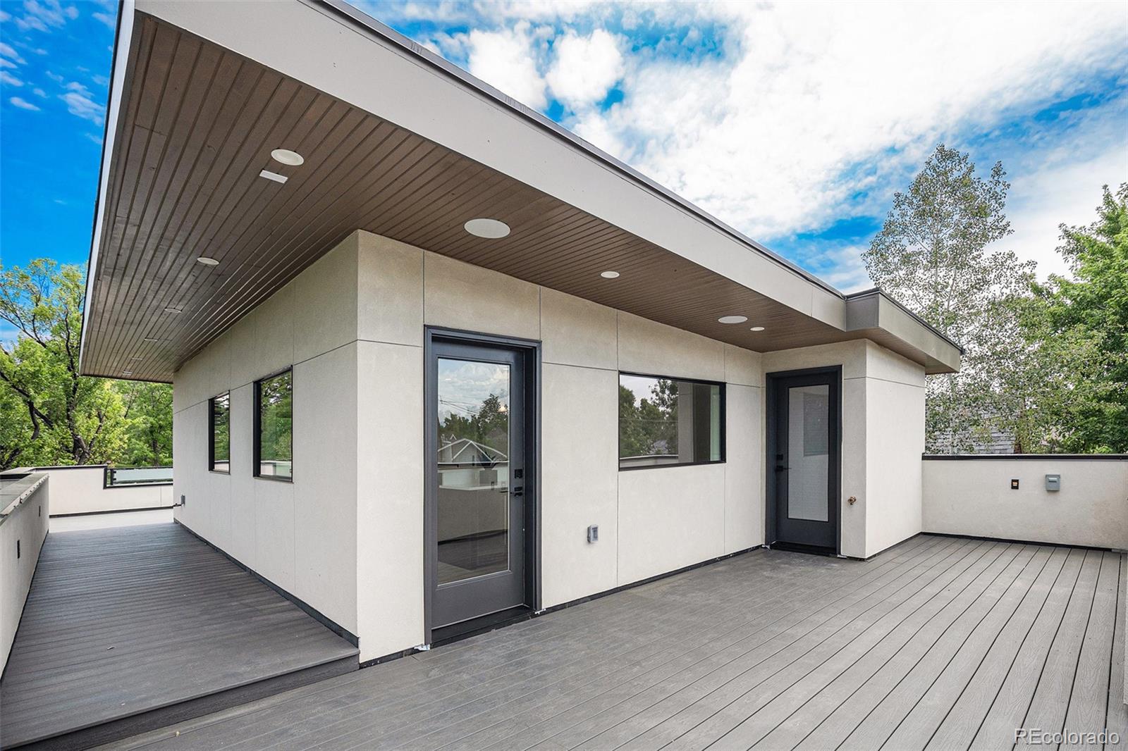 127 S Humboldt Street