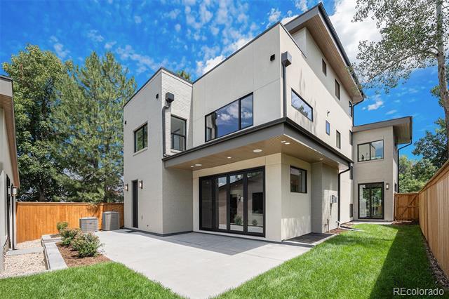127 S Humboldt Street