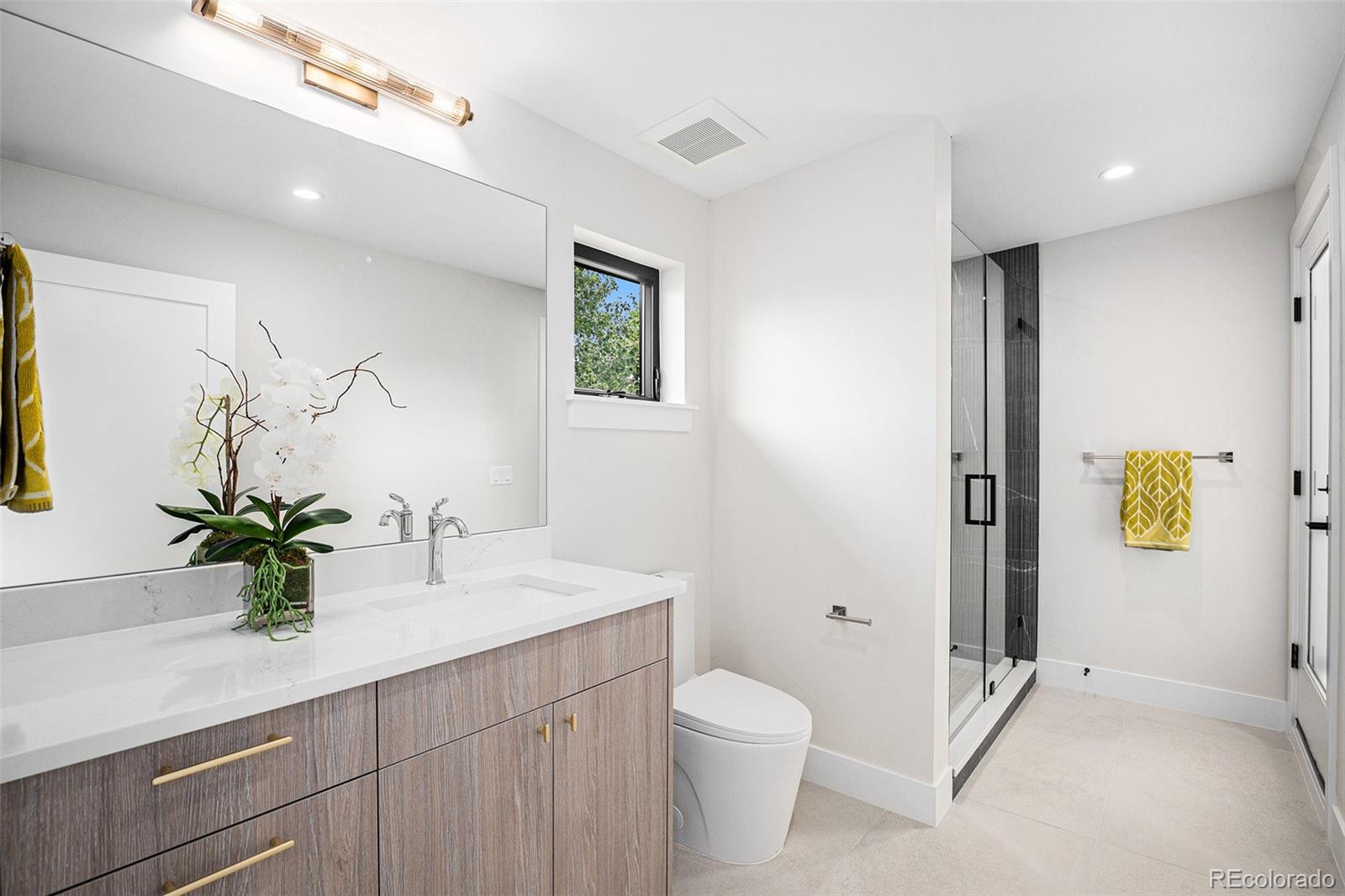 127 S Humboldt Street