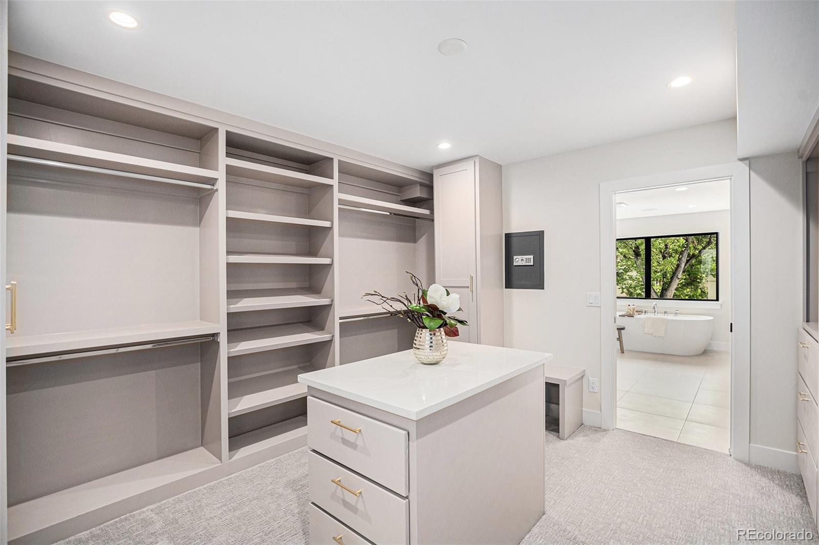 127 S Humboldt Street