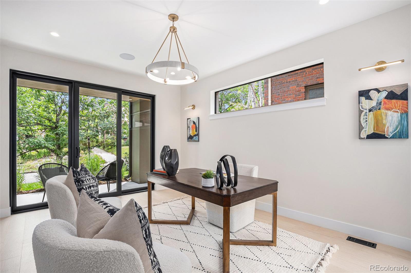 127 S Humboldt Street