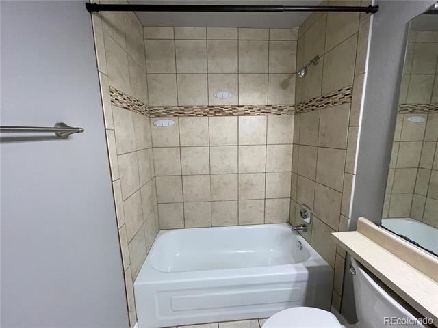 3464 S Eagle Unit: 204