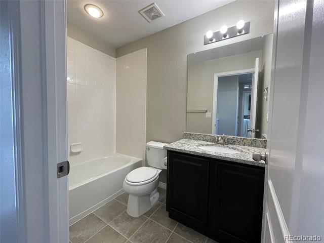 8405 Canyon Rim Trail