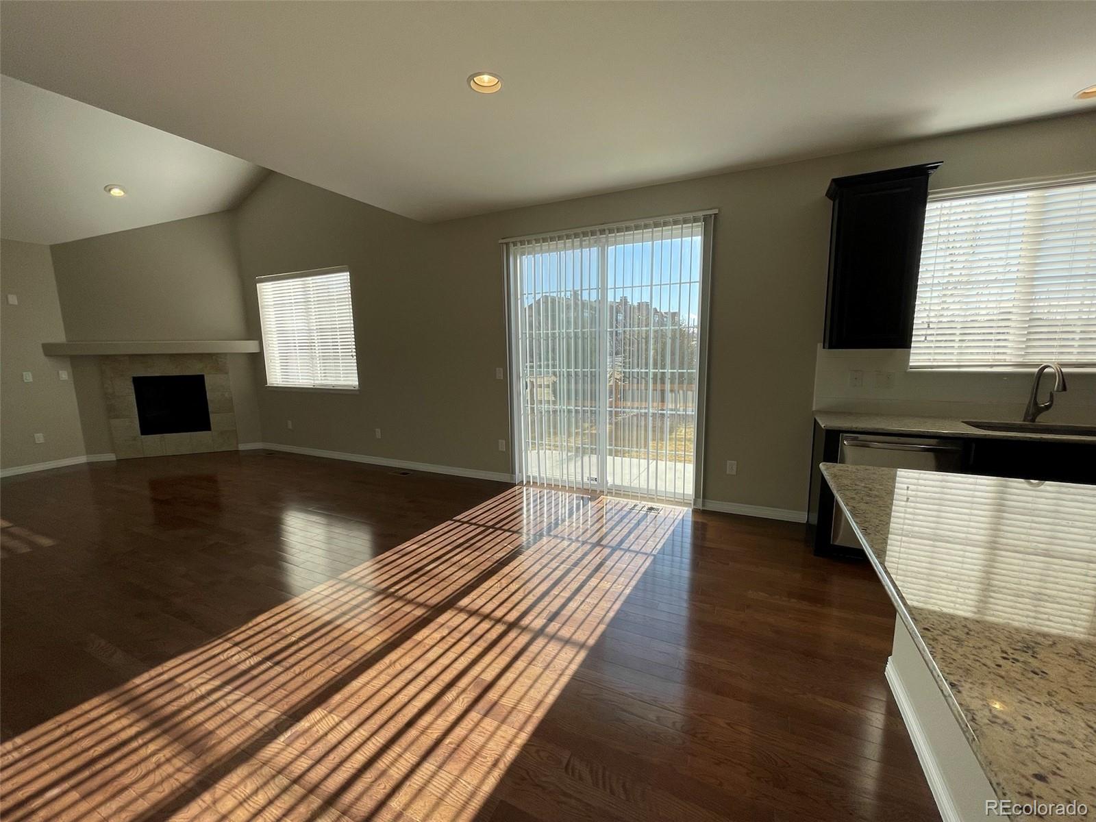8405 Canyon Rim Trail