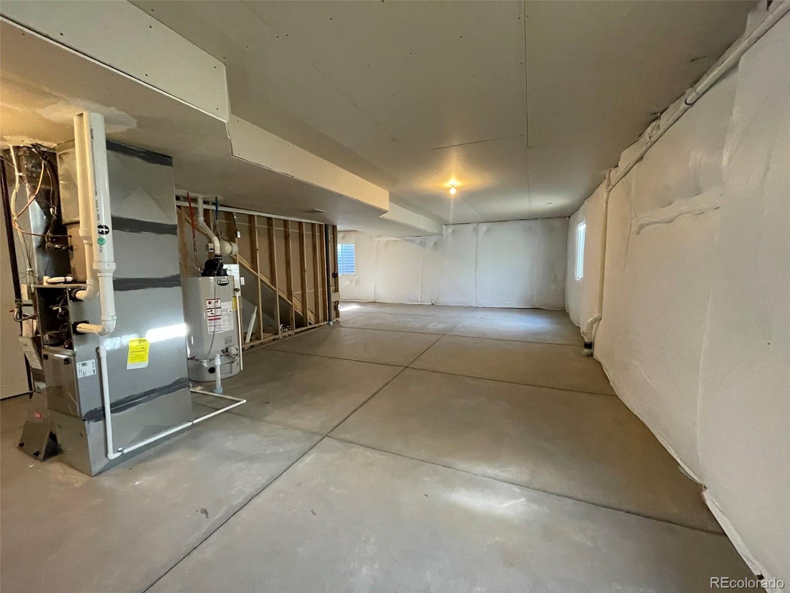 8405 Canyon Rim Trail