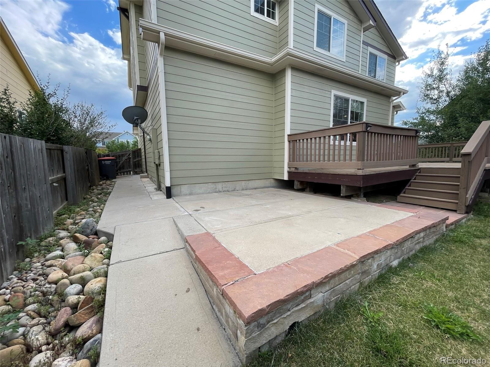 2284 Dogwood Circle