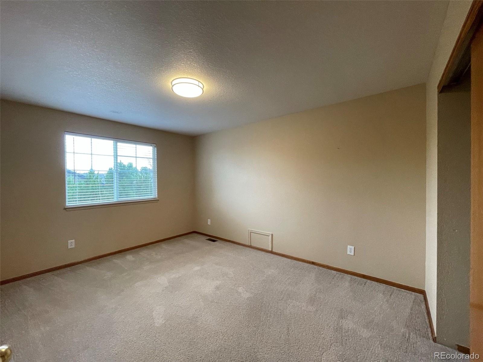 2284 Dogwood Circle