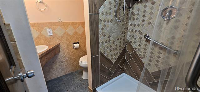 1002 Harmon Place Unit: 1002