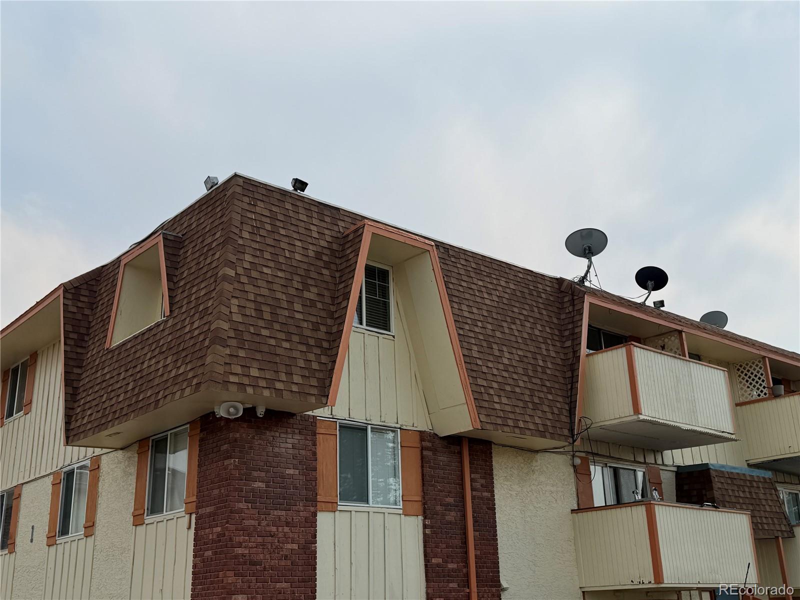 10211 Ura Lane Unit: 1-301