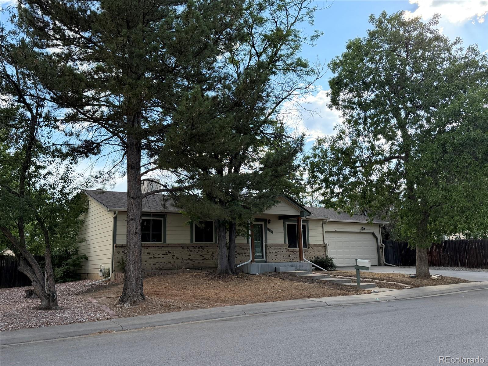 3815 S Pitkin Circle
