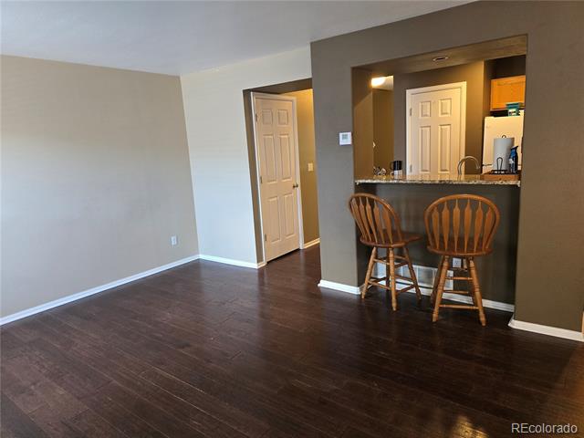 2950 Neil Drive Unit: 4