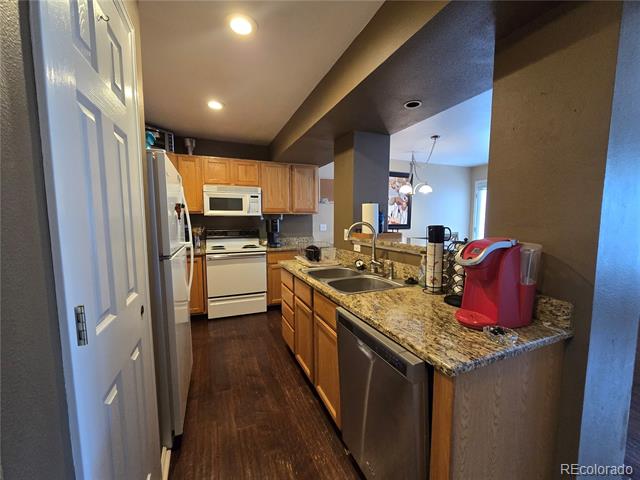 2950 Neil Drive Unit: 4
