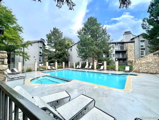 2575 S Syracuse Way Unit: F102