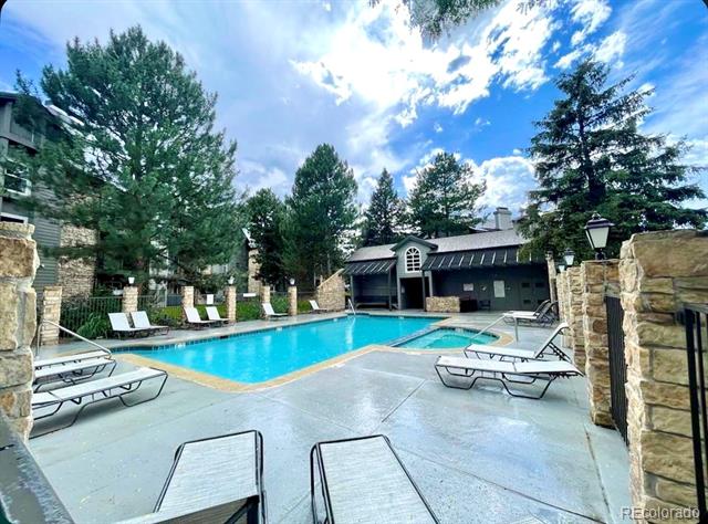 2575 S Syracuse Way Unit: F102