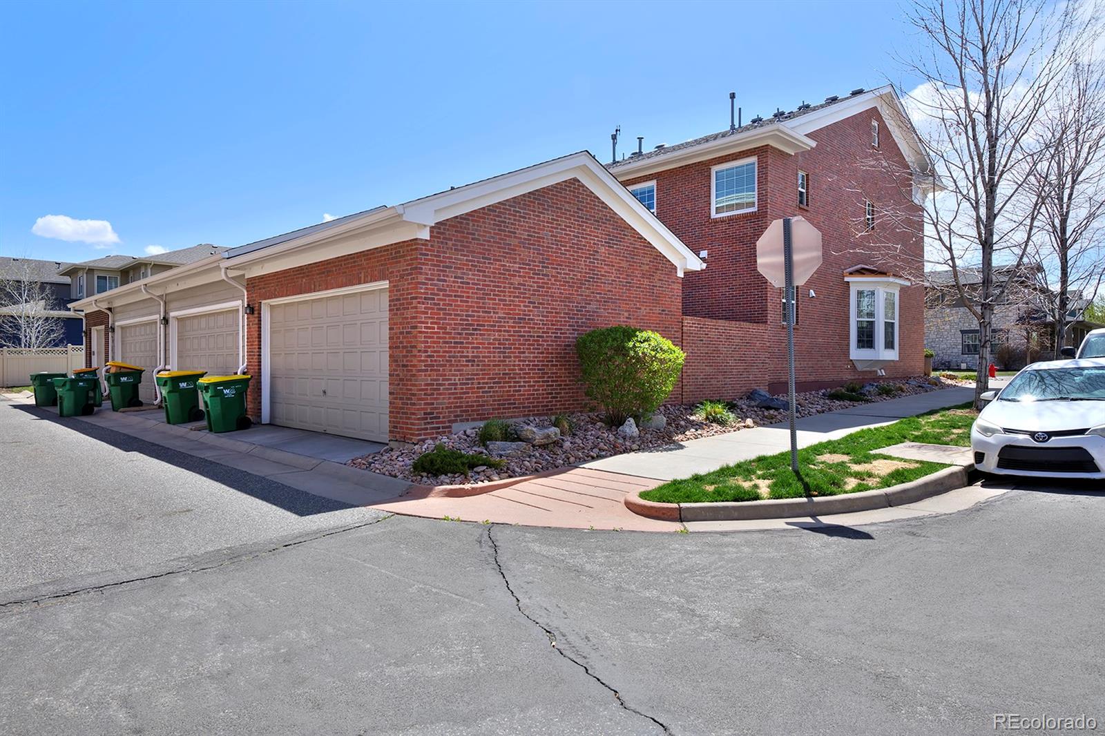 3833 W 118th Place