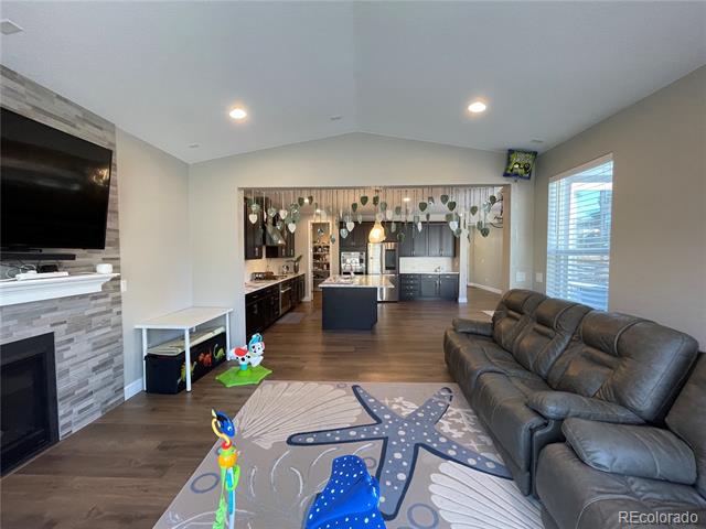 7933 S Kewaunee Way