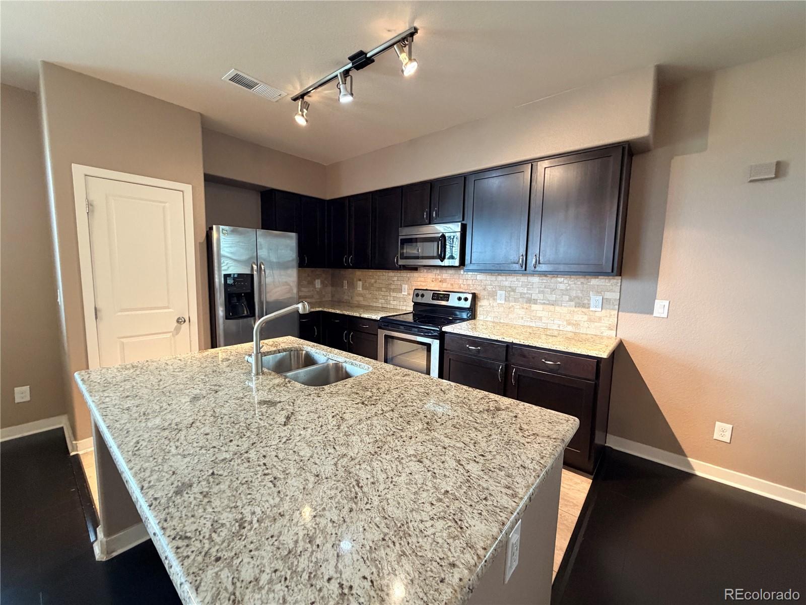 3611 S Perth Circle Unit: 104