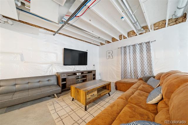 1208 Lanceleaf Court