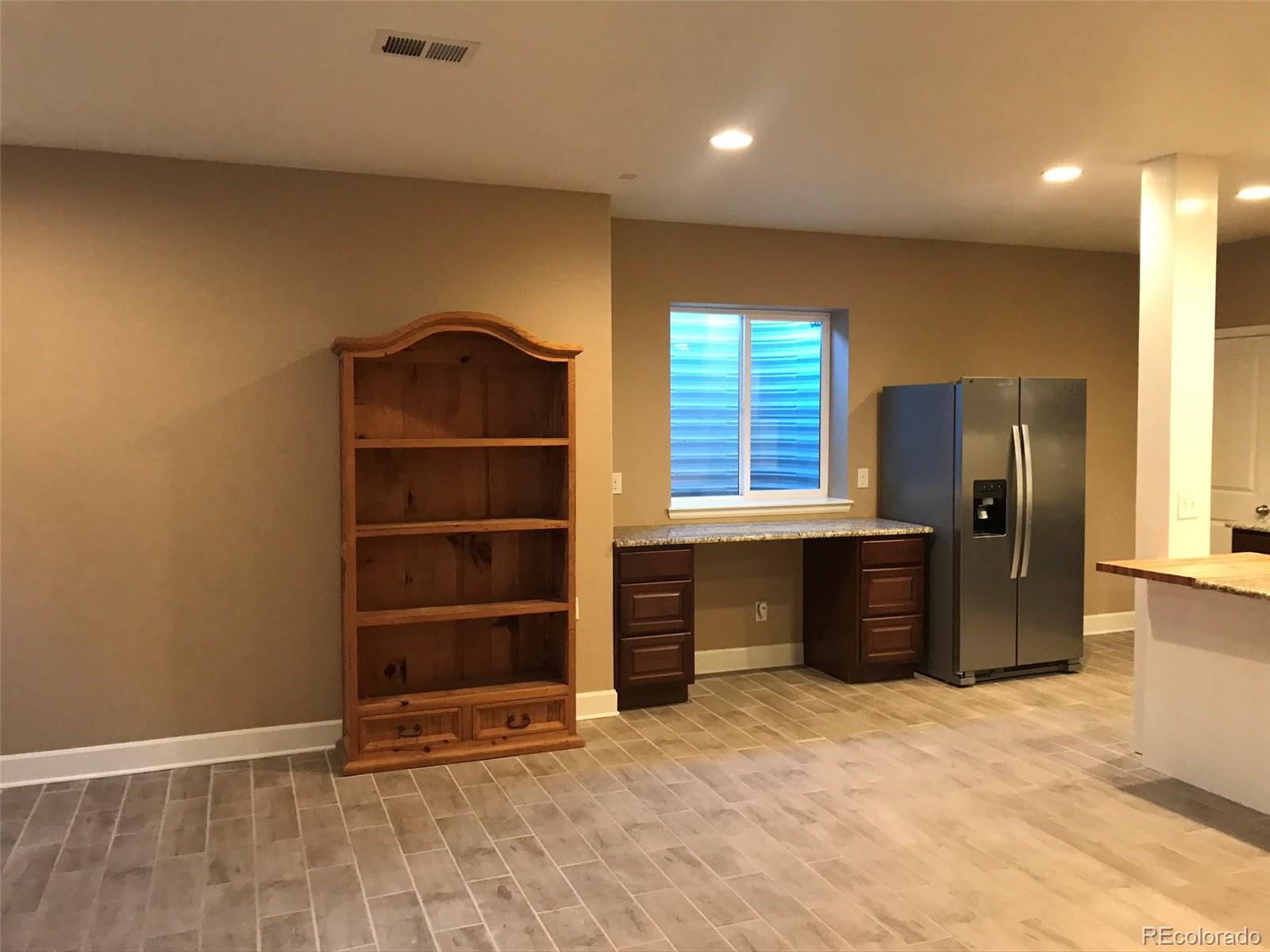 6885 Lynch Lane Unit: Basement