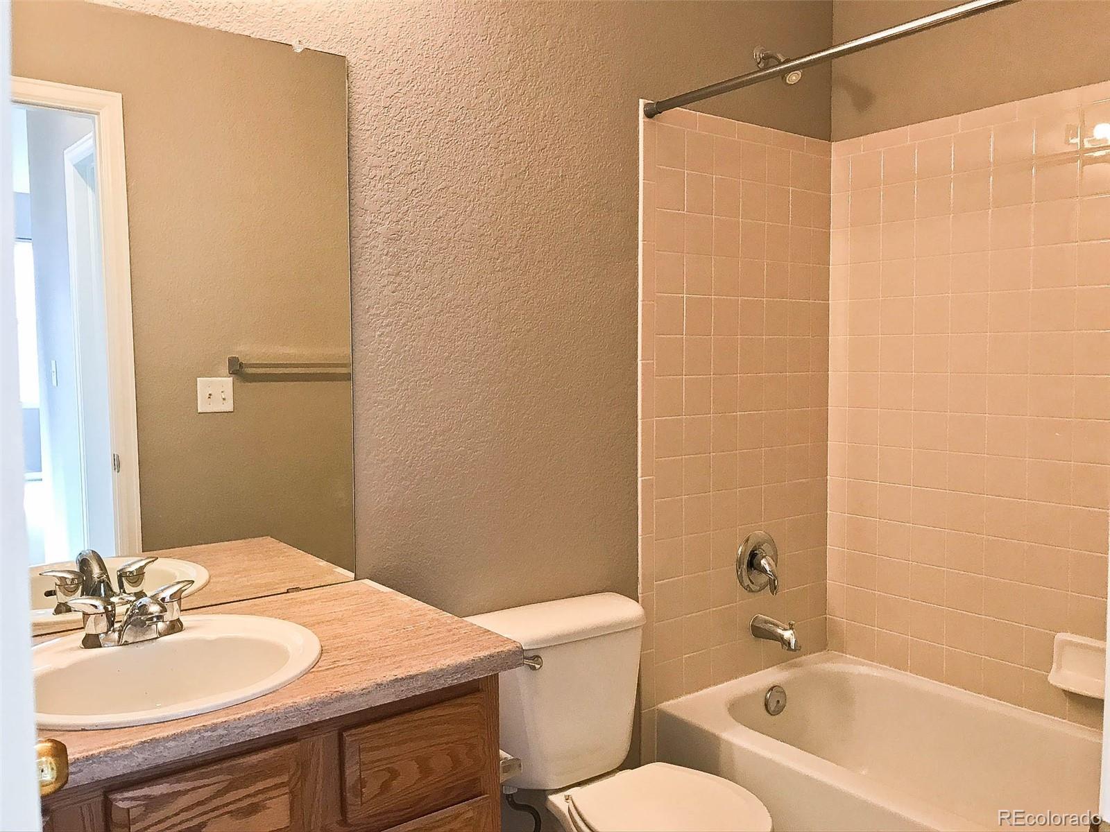 6753 S Winnipeg Circle Unit: 101