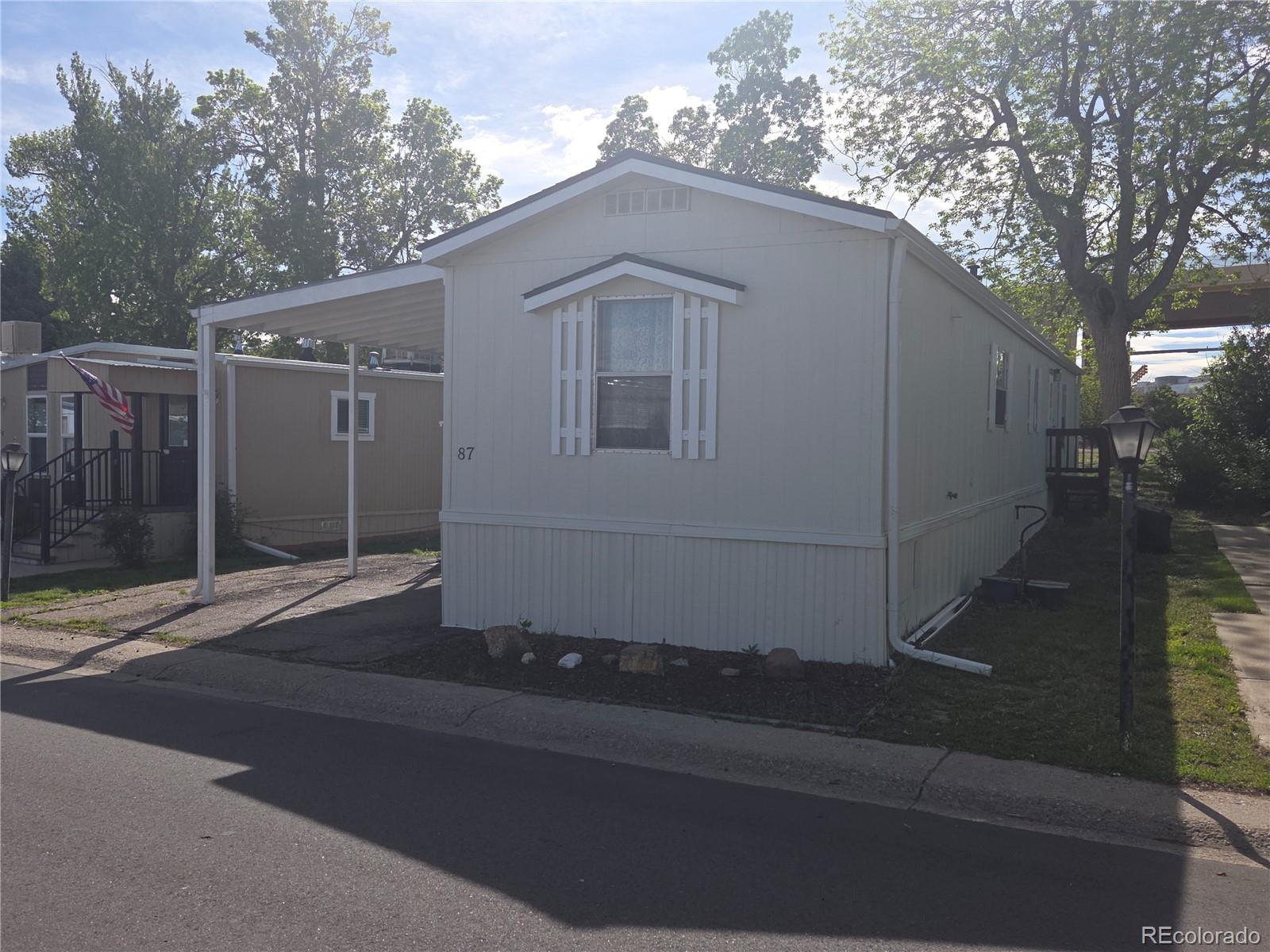 8201 S SantaFe Drive