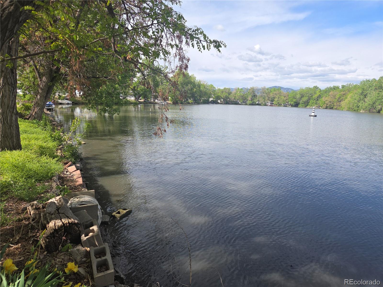 8201 S SantaFe Drive