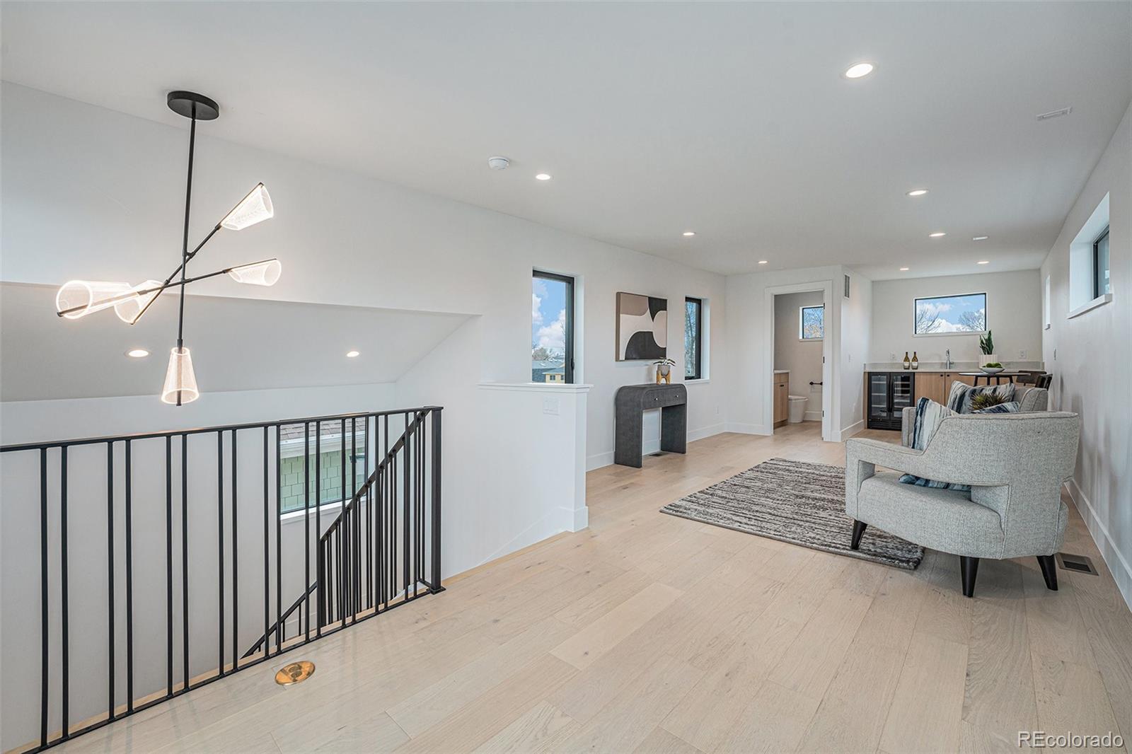 1023 S Emerson Street