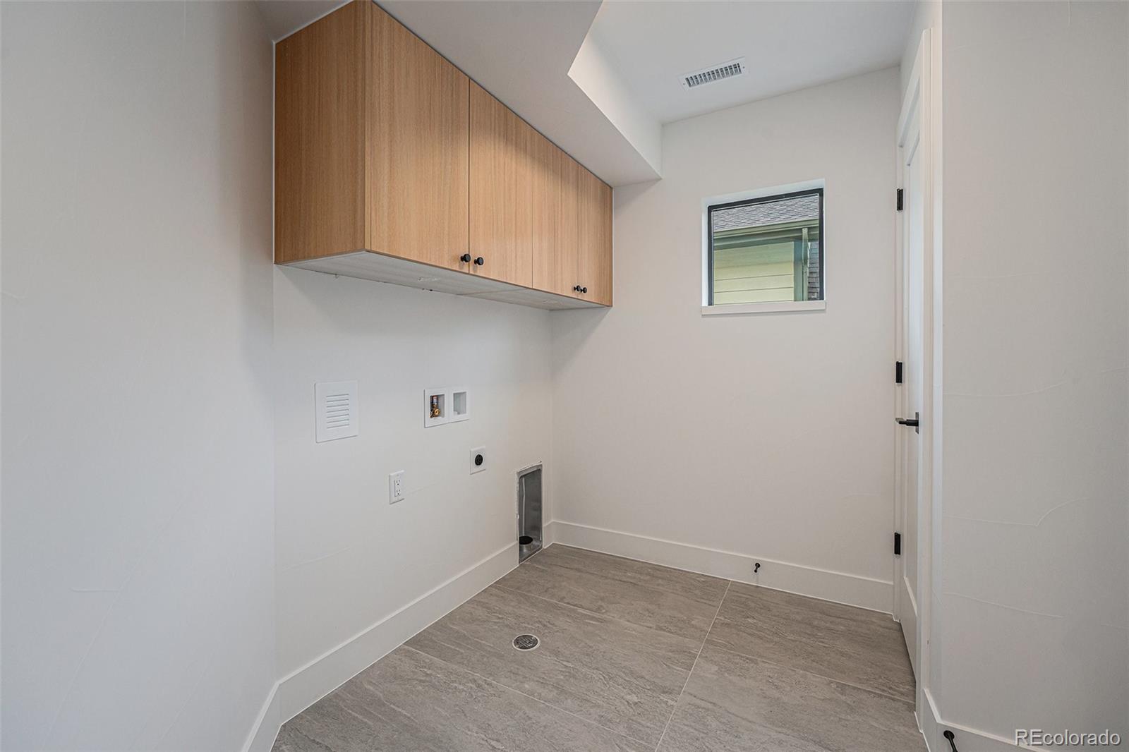 1023 S Emerson Street