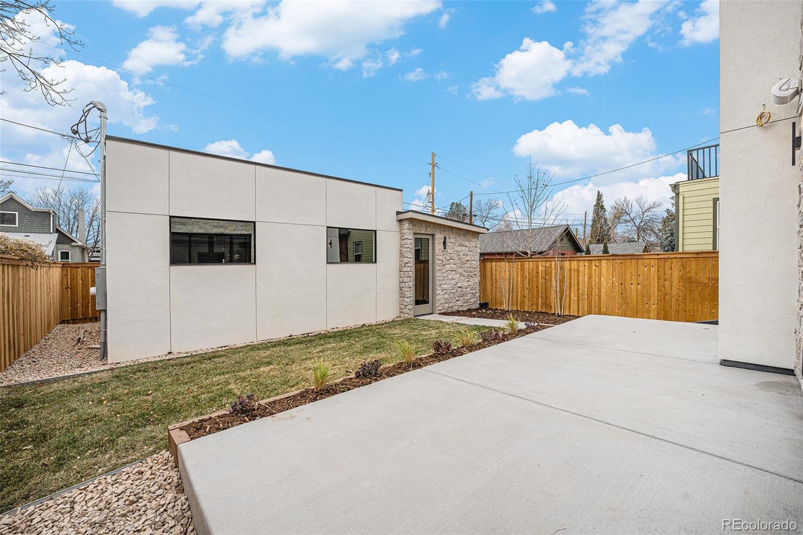 1023 S Emerson Street