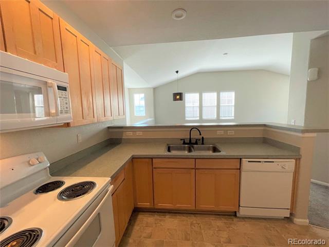2113 S Fulton Circle Unit: 201