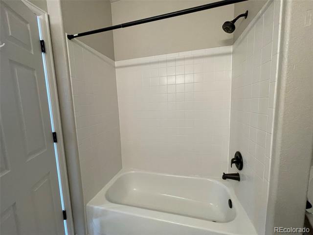 2113 S Fulton Circle Unit: 201