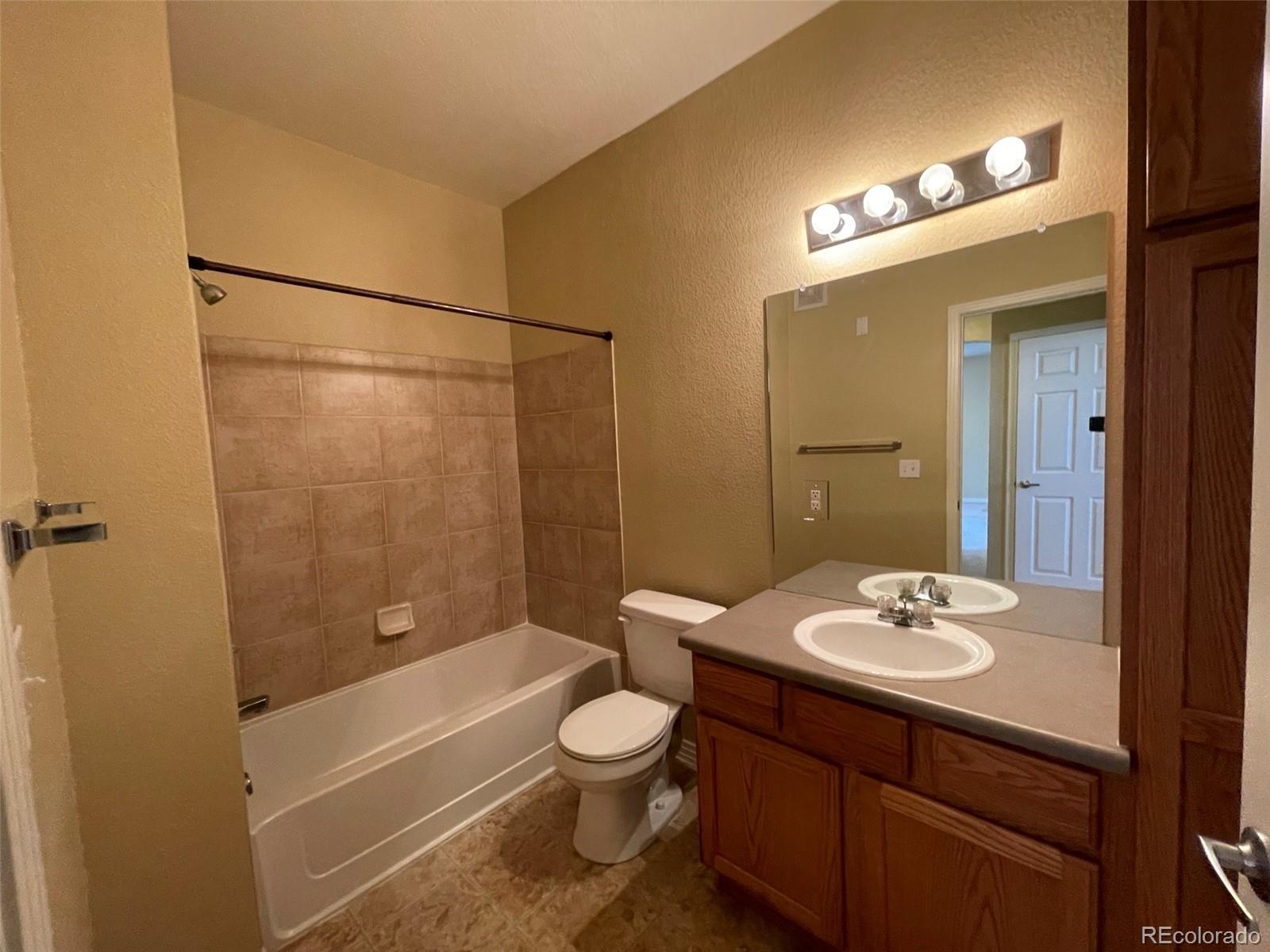 9552 Pearl Circle Unit: 102