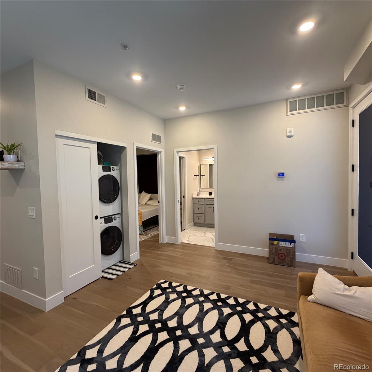 4025 Jason Street Unit: 101