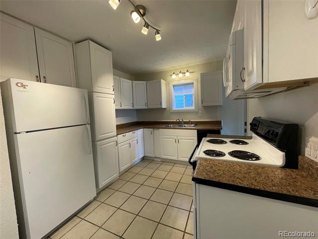 3229 S Lincoln Street Unit: A