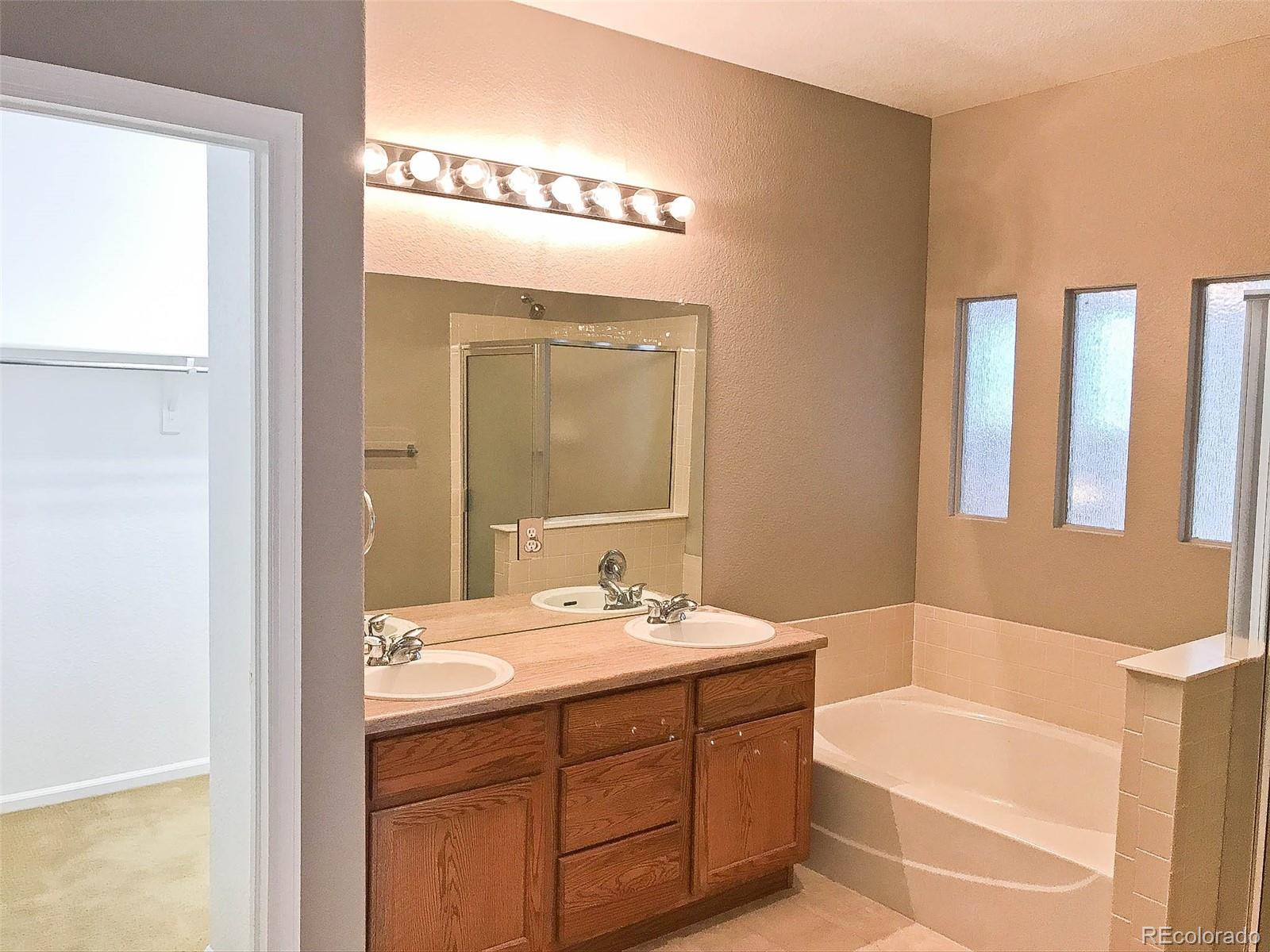 6753 S Winnipeg Circle Unit: 101