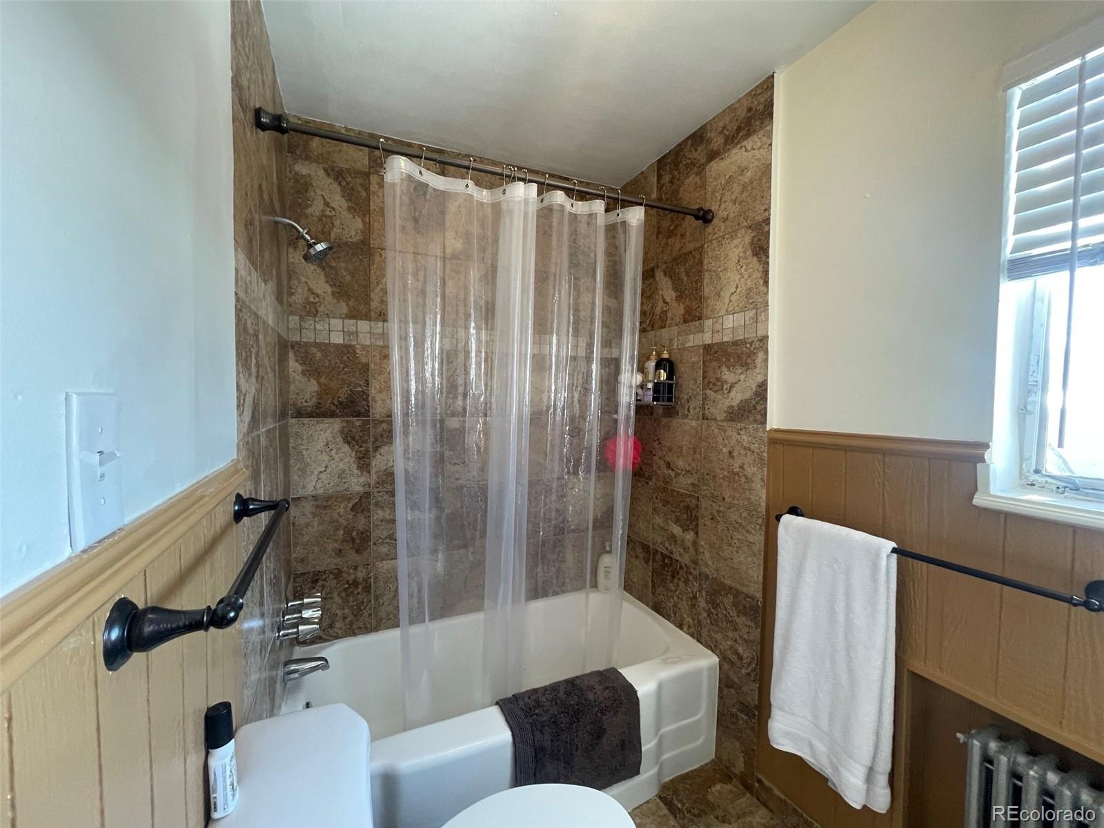 1600 Winona Court Unit: 2