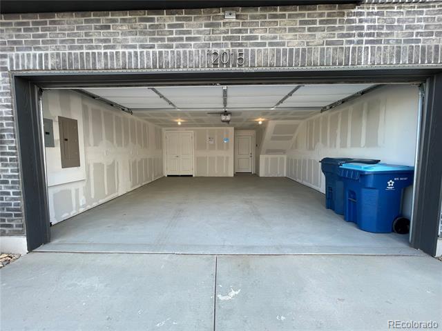 12015 Ridge Road
