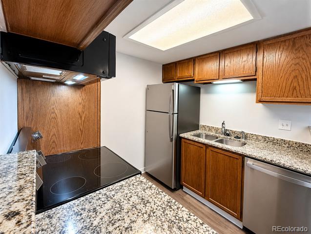 908 S Walden Way Unit: 203