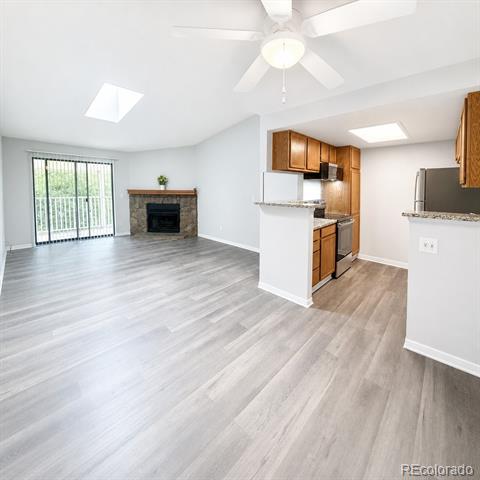 908 S Walden Way Unit: 203