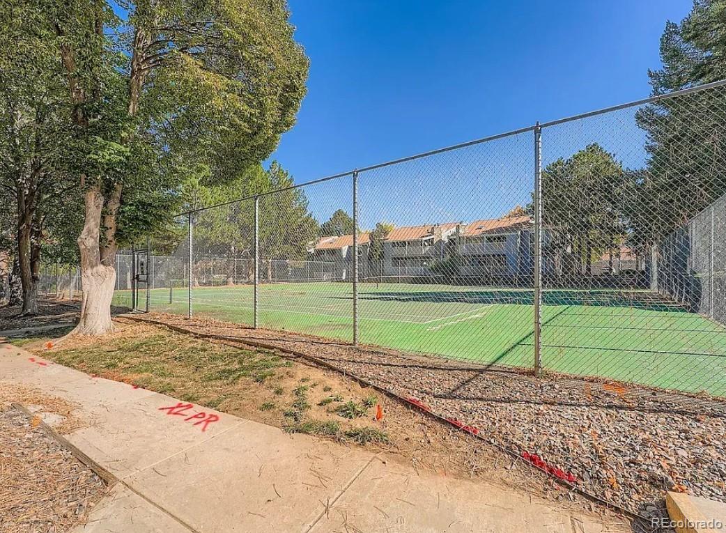 908 S Walden Way Unit: 203