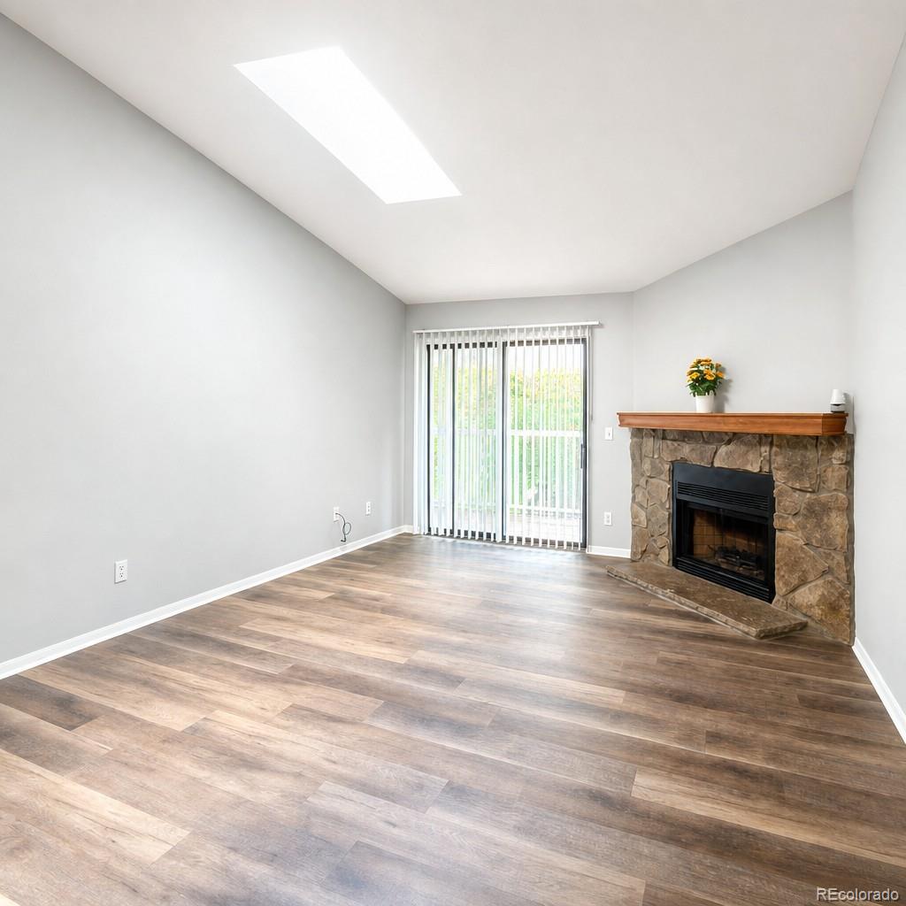 908 S Walden Way Unit: 203