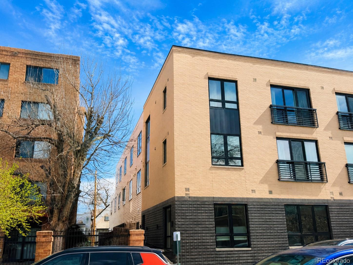 2120 N Downing Street Unit: 304
