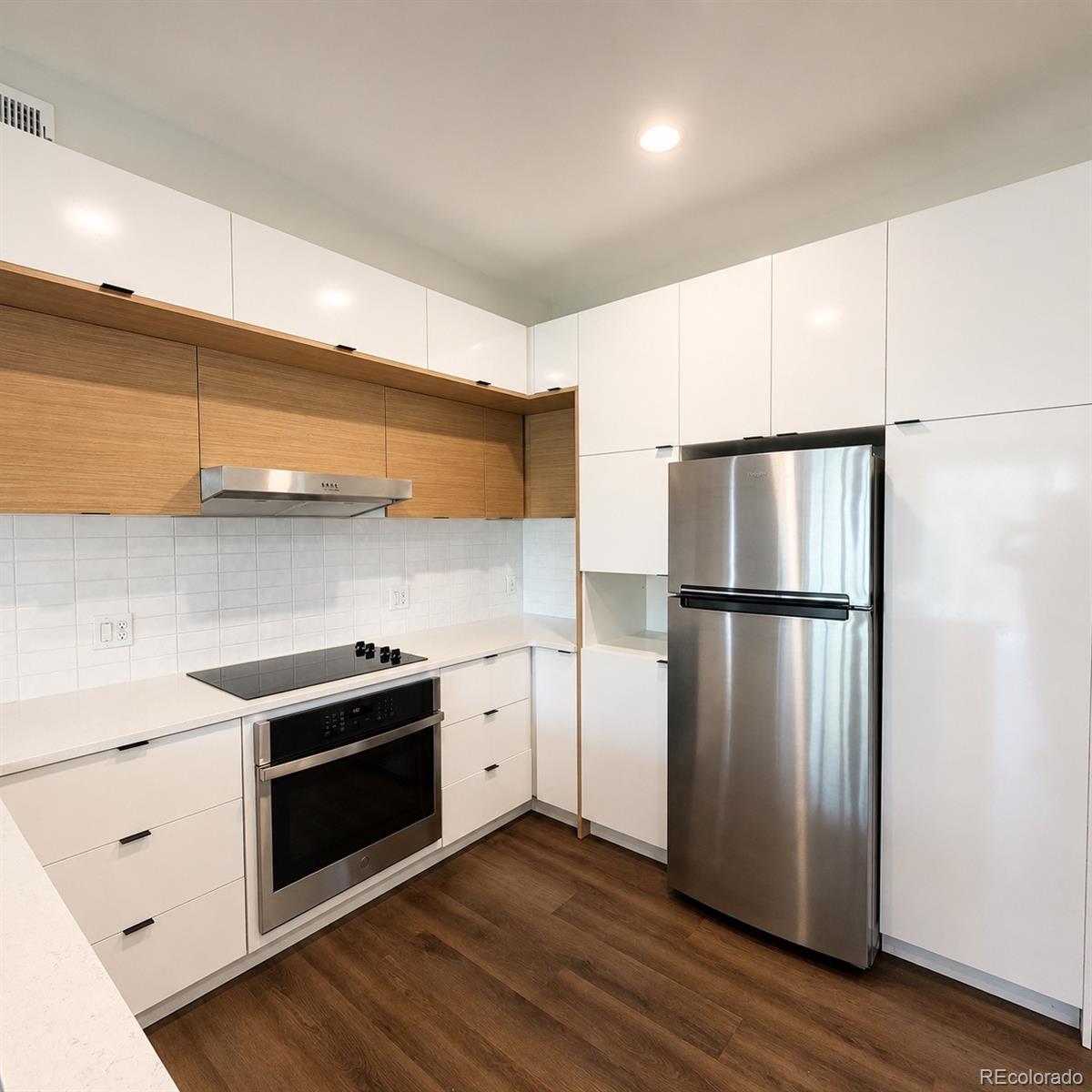 2120 N Downing Street Unit: 304