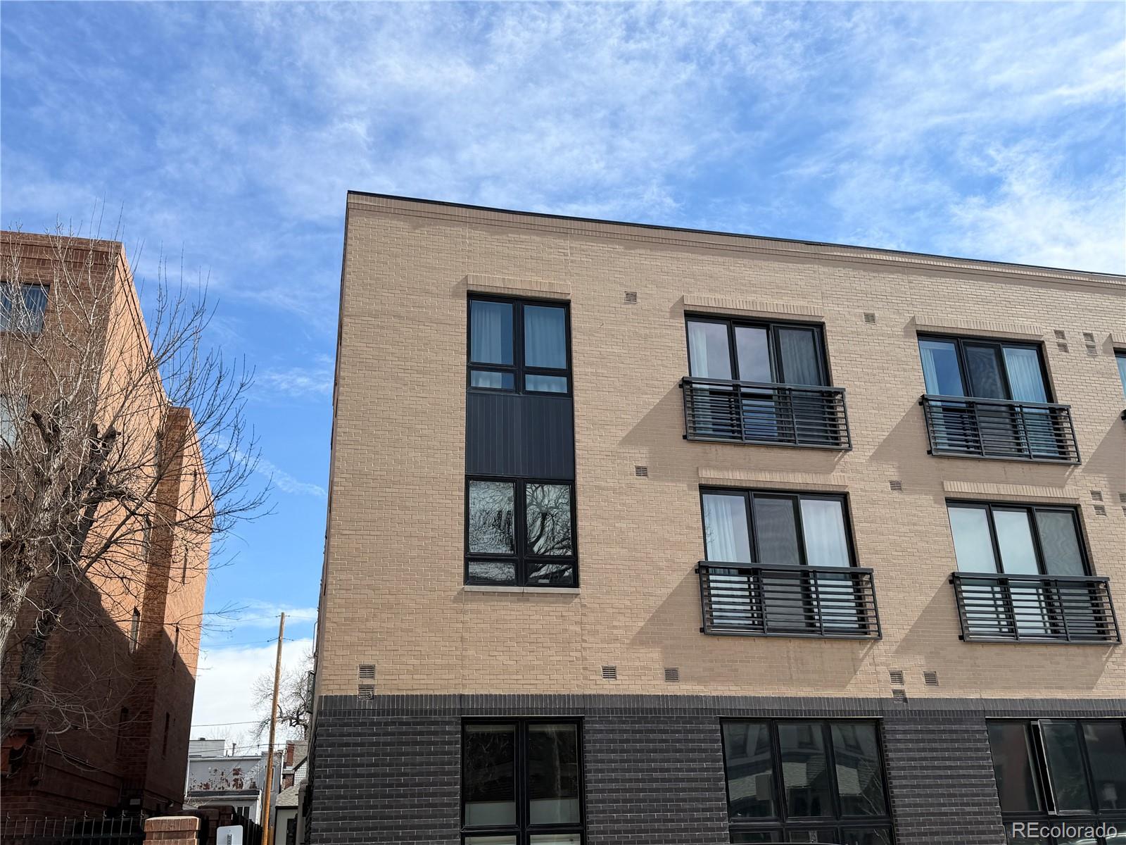 2120 N Downing Street Unit: 304